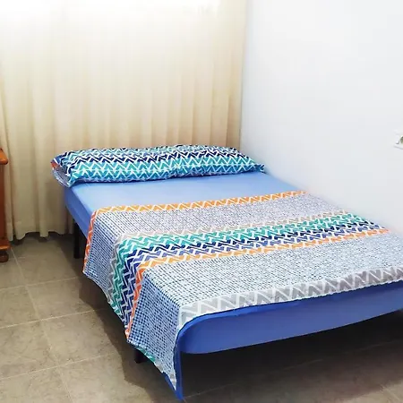 Los Cristianos,room In A Shared * 아로나