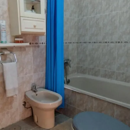 Los Cristianos,room In A Shared منزل للإقامة أرونا